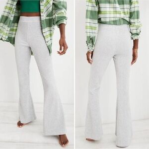 Aerie Velour Light Heather Gray Ribbed Flare Pants Women’s Size Medium
